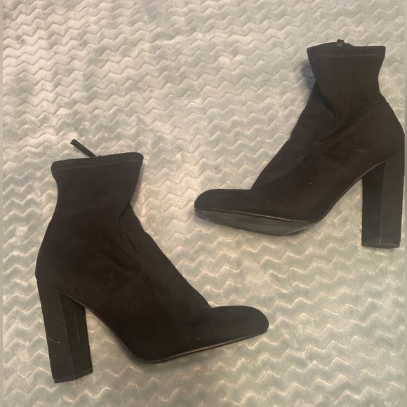 Black suede side zip booties - Picture 2 of 3
